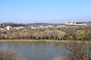 Villeneuve-lès-Avignon à l'horizon