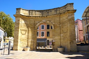 Porte d'Arles (XVIIIe siècle)