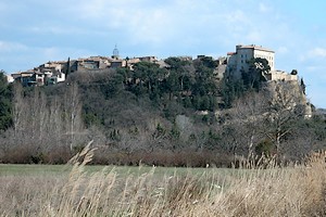 Le village avec son Château