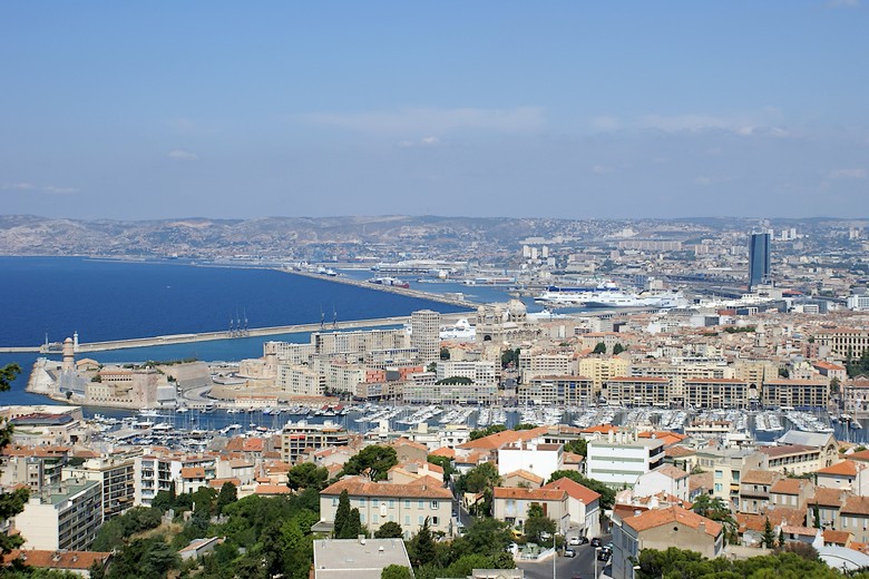 Marseille (Bouches-du-Rhône) - Vue sur le Vieux Port