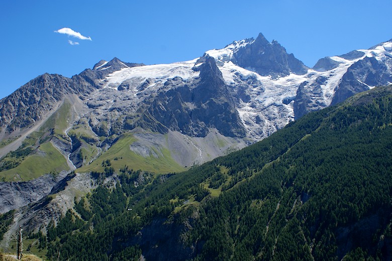 Oratoire du Chazelet (Hautes-Alpes) - Vue sur le glacier de la Meije