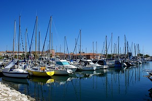 Port Renaissance