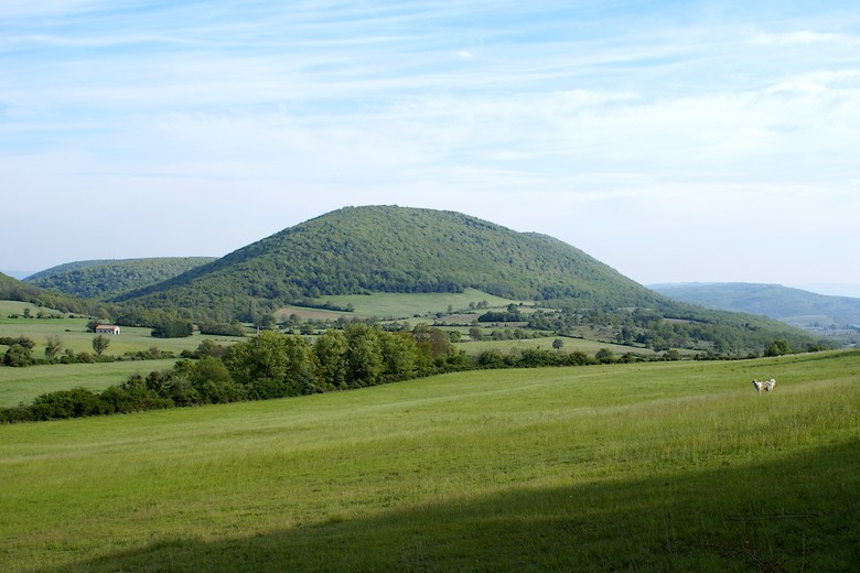 Une montagne à proximité du Village