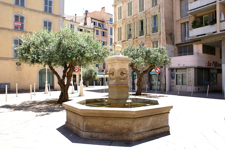 Toulon (Var) - Une fontaine
