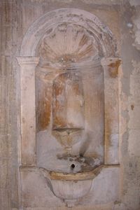 Fontaine au coeur de l'église