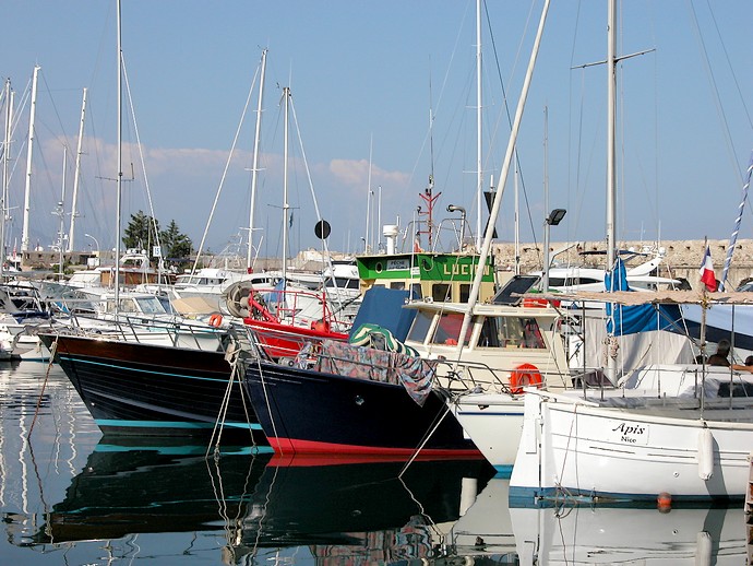 Antibes (Alpes-Maritimes) - Des bateaux