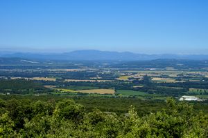 Montagnes autour de Dieulefit à l’horizon