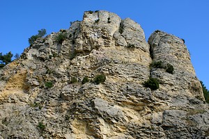 Rocher face au Château fort