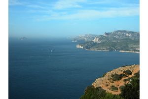 Les Calanques à l'horizon