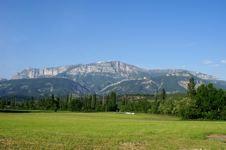 Châtillon-en-Diois (Drôme) - Montagne de Glandasse à l'horizon