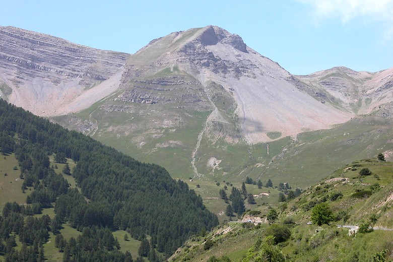 Col de Vars (Hautes-Alpes) - Vue sur un massif alpin