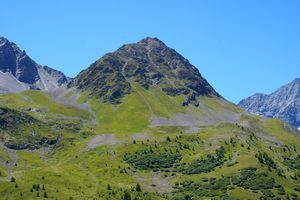 Autre sommet dominant le col du Lautaret