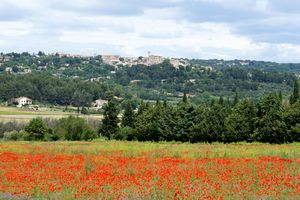 Le village à l'horizon