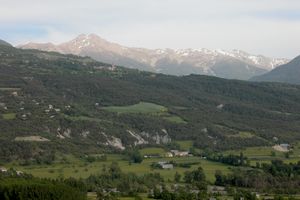 Un Massif Alpin à l'horizon