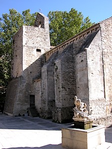 Retour devant l'église Saint-Véran