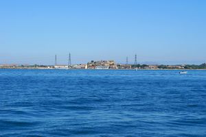 Au large du port - Fos-sur-Mer à l'horizon