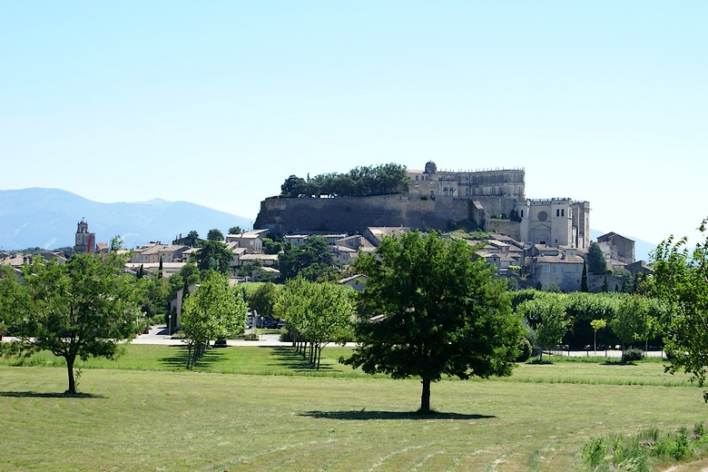 Grignan (Drôme) - Panorama sur le village
