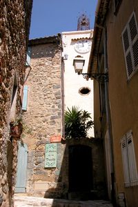 Au pied du campanile