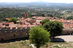 Dans les hauteurs du village