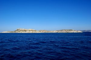 L'île Ratonneau à l'horizon