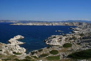 Ile de Ratonneau à l'horizon