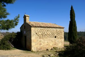 Face à la chapelle Saint-Michel