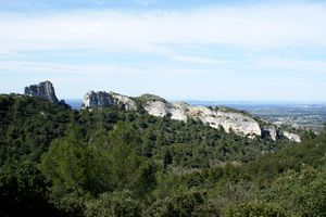 Rochers derrière le rocher des Deux Trous