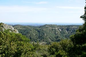 Vue au coeur de la chaine des Alpilles