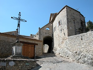 Porte et maisons anciennes