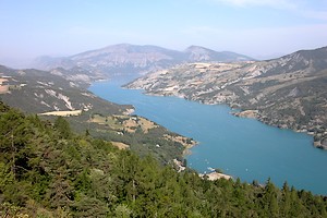 Le lac en direction du Lauzet-Ubaye