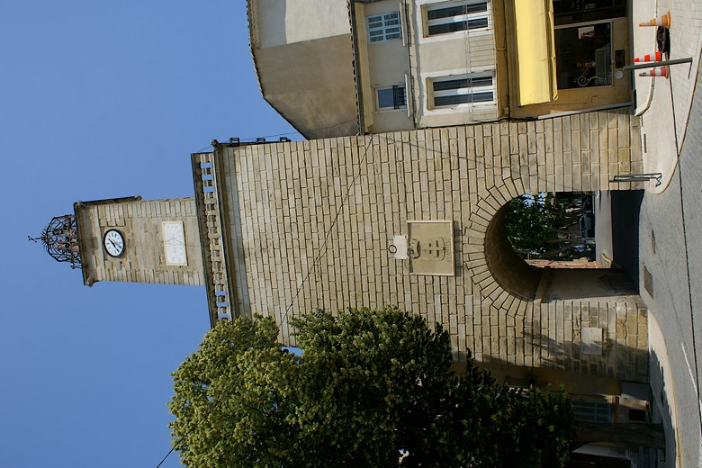 Lambesc (Bouches-du-Rhône) - Horloge Jacquemard