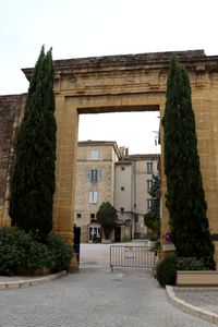 Porte du château