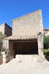 Ancien Lavoir sur la Place Saint-Vincent