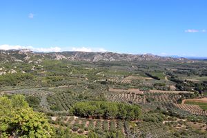 Paysage dans le sud-est de la chaîne des Alpilles