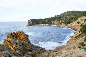 Vue étendue sur la calanque