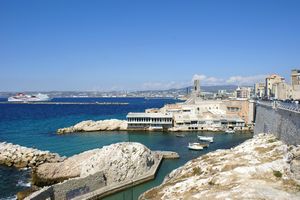 Départ de la corniche Président J.F. Kennedy