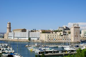 Fort Saint-Jean à l'horizon