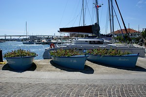 Bateaux décorant le quai Girondins