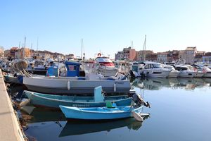 Au quai des Girondins (Ferrières)