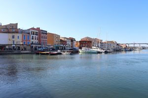 Vue sur le quai Toulmond (L'Île)