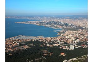 Vue étendue sur Marseille