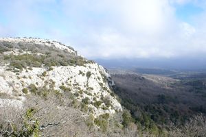 Dans les hauteurs du relief abrupt