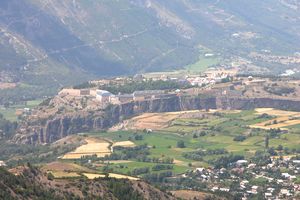 Zoom sur la cité fortifiée