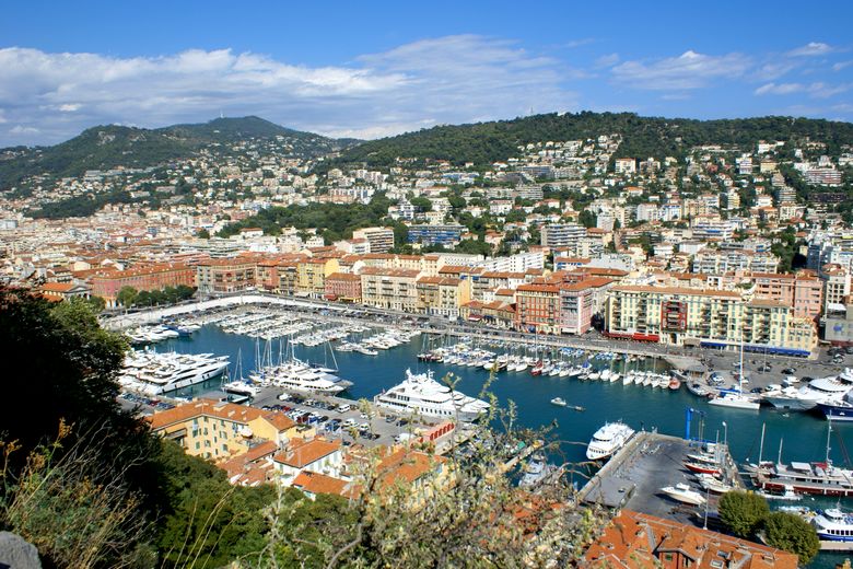 Nice (Alpes-Maritimes) - Vue sur le port de Nice