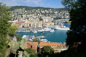 Vue sur le port de Nice