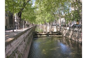 Canal du quai de la fontaine