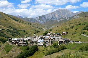 Vue sur le village Le Chazelet