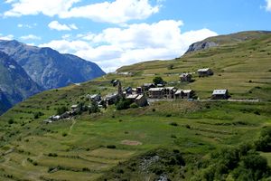 Vue sur un autre village