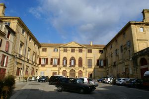 Peyrolles-en-Provence