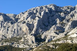 Léger aperçu de la Chapelle Saint-Ser